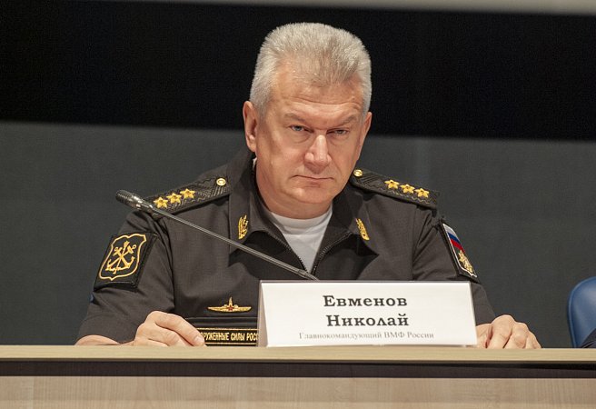 Главком ВМФ России адмирал Николай Евменов